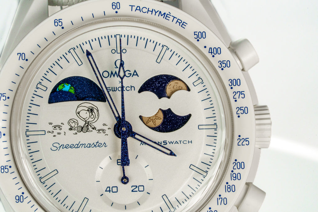 Swatch x Omega Bioceramic Moonswatch Mission To Earthphase Moonshine Gold (Cold Moon) — photo 4