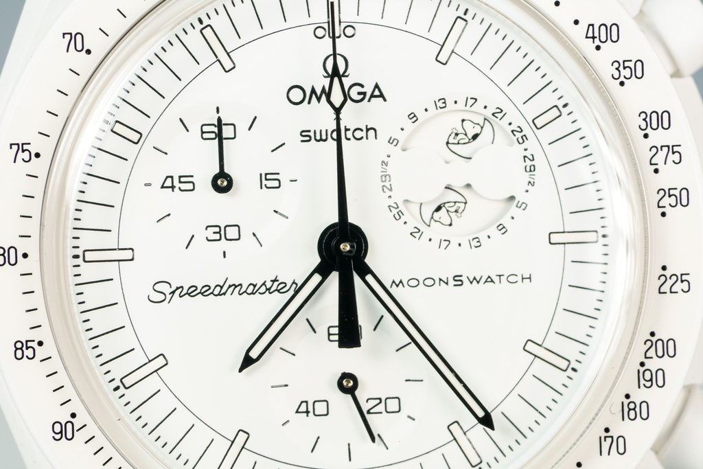 Swatch x Omega Bioceramic Moonswatch Mission To Moonphase Snoopy — photo 4