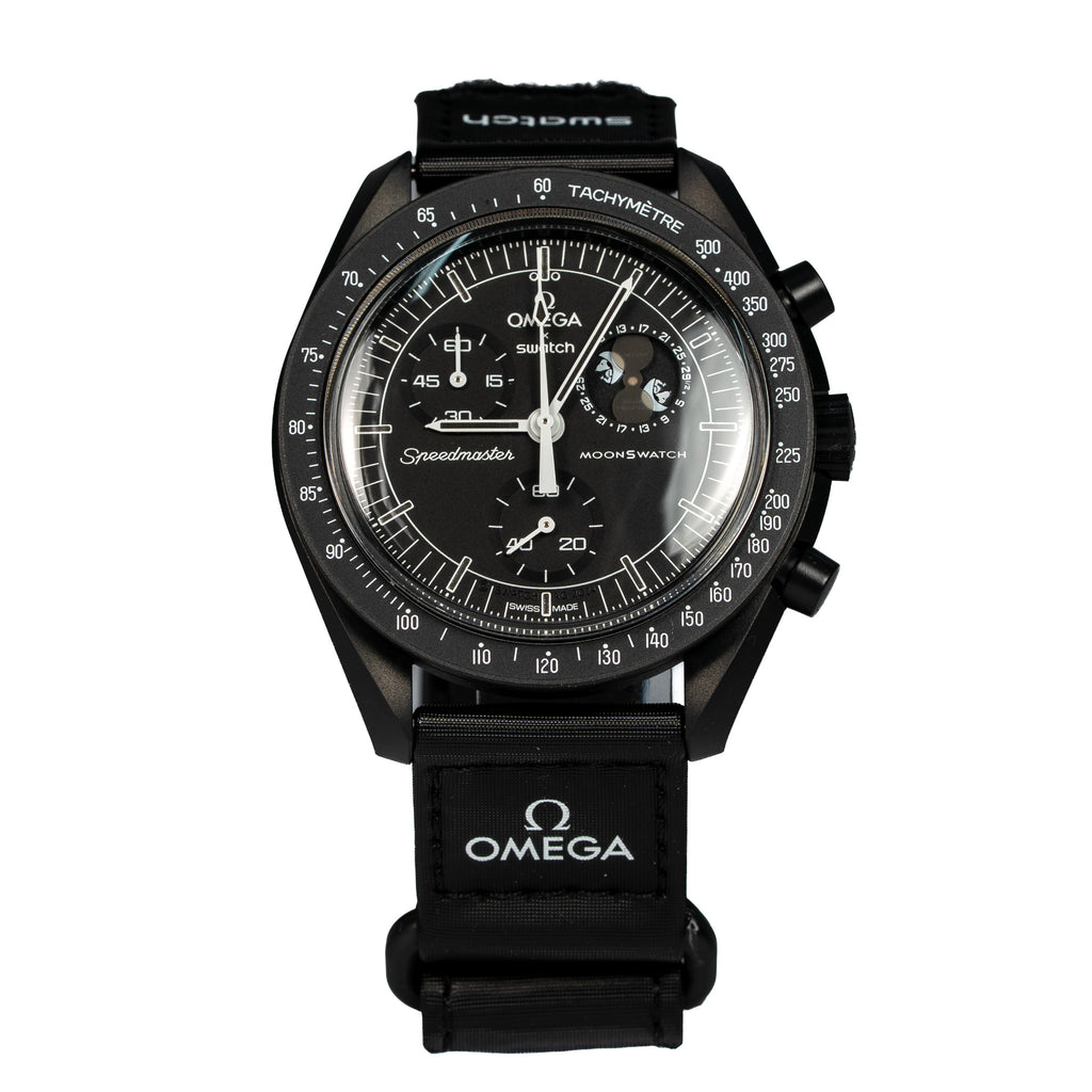 Swatch X Omega Bioceramic Moonswatch Mission to Moonphase Snoopy — photo 2